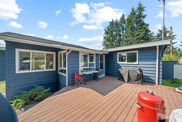 $1,150,000 | 2118 160th Place Southwest, Lynnwood, WA 98087