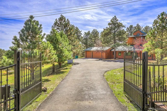 $1,100,000 | 686 Lookout Mountain Road, Golden, CO 80401