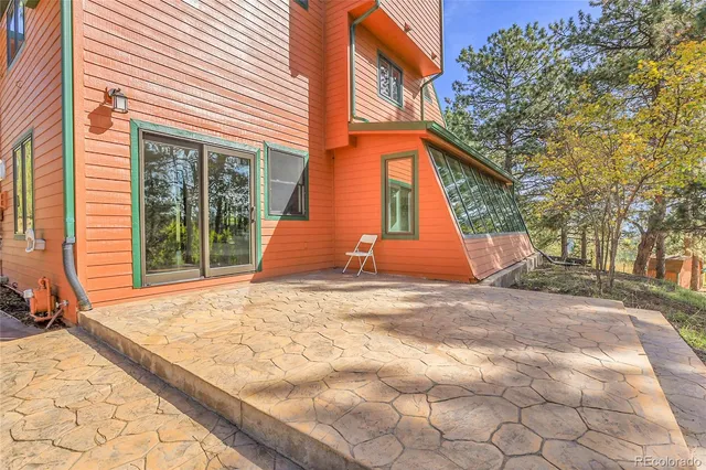 $1,100,000 | 686 Lookout Mountain Road, Golden, CO 80401