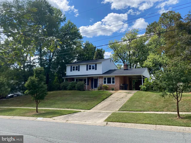 $699,900 | 2890 Balmoral Drive, Rockville, MD 20850