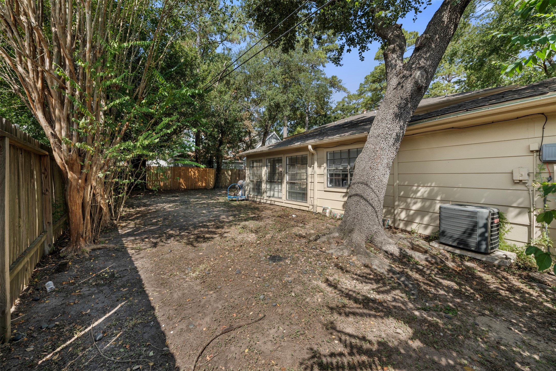 4223 Annawood Circle Spring, TX 77388 - Photo 22 of 30 a backyard of a house with lots of green space