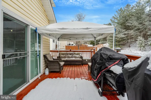 $750,000 | 4169 Agency Loop, Triangle, VA 22172