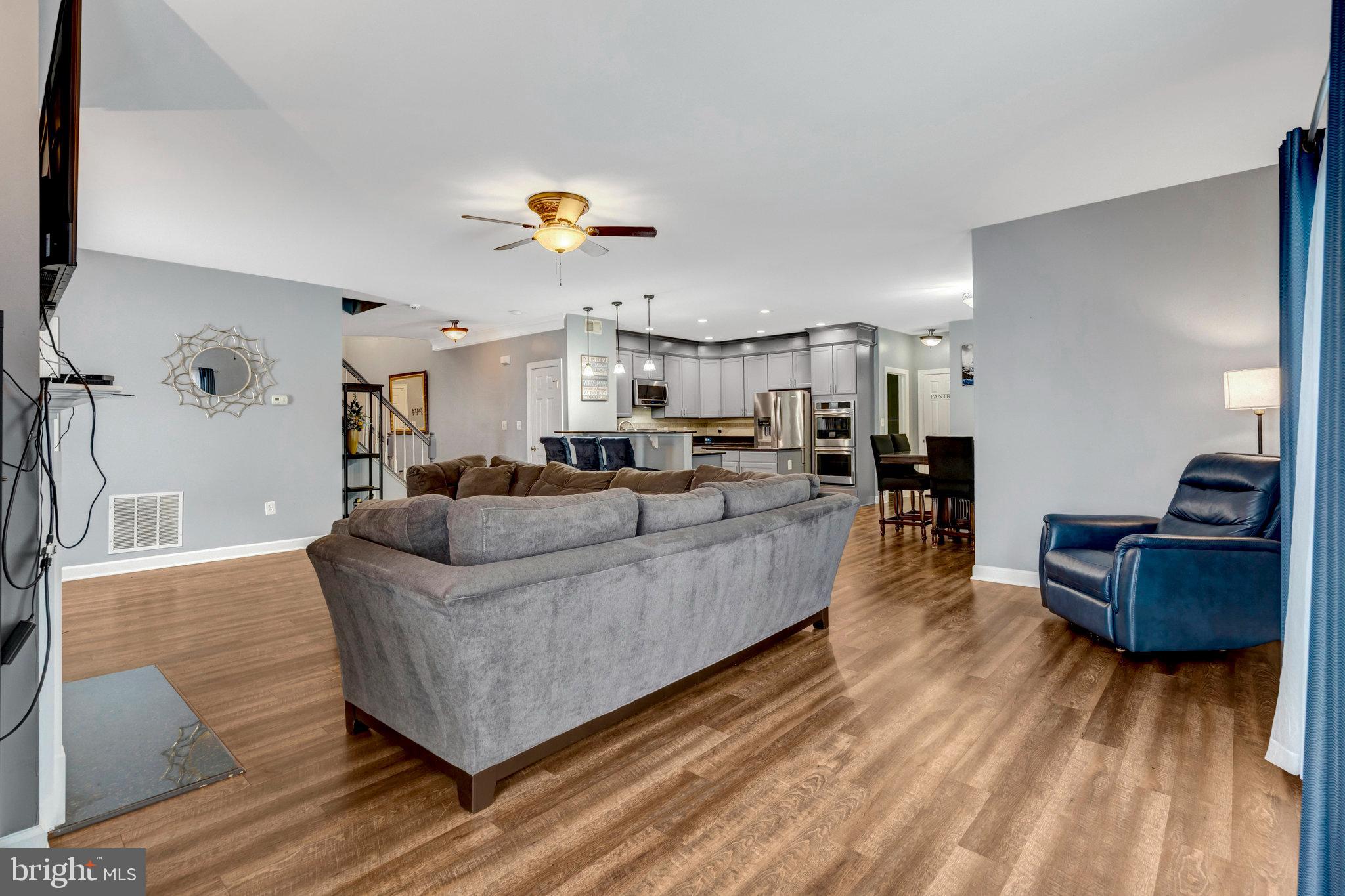 4169 Agency Loop Triangle, VA 22172 - Photo 9 of 56 Spacious living area with modern finishes.