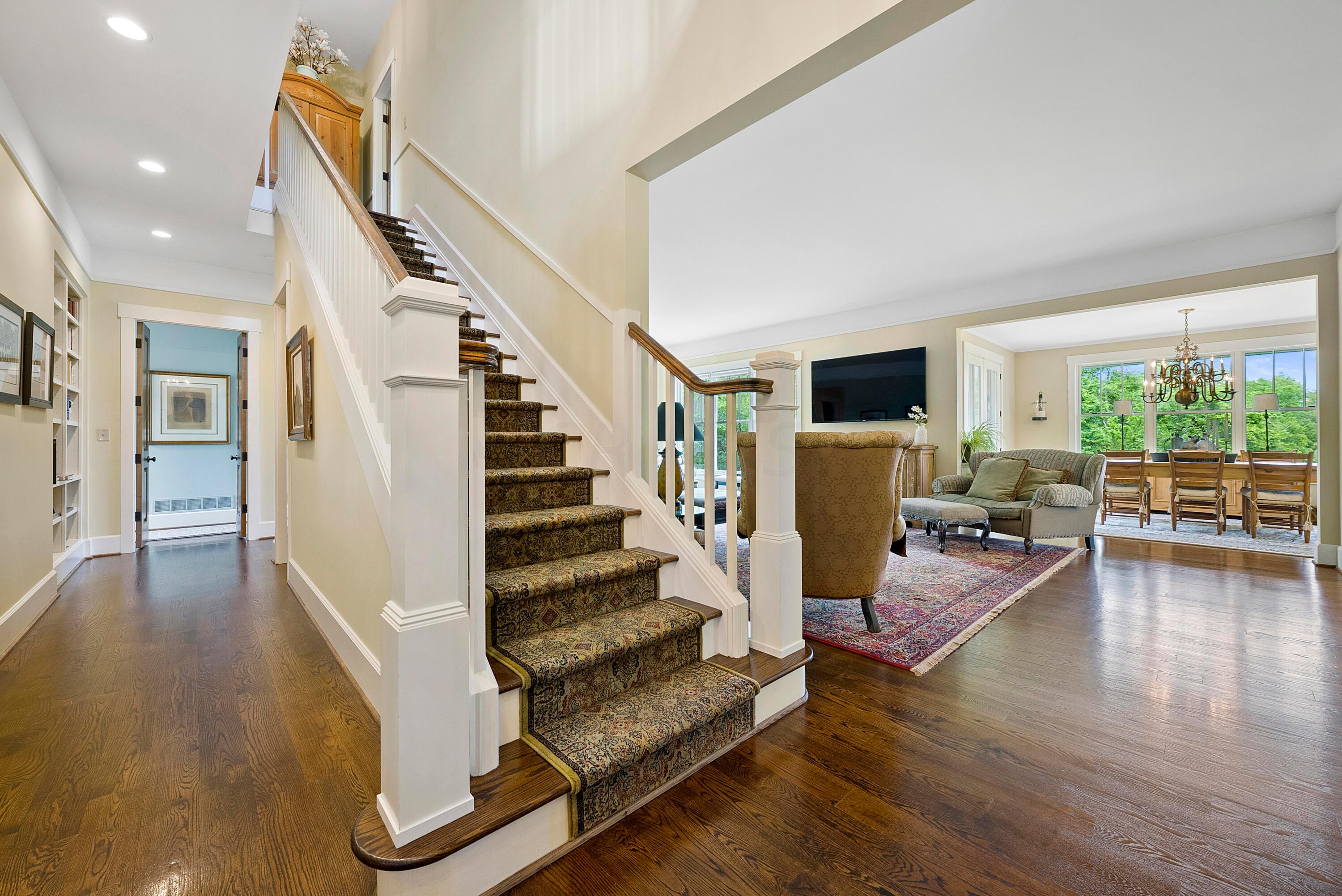 5260 Olentangy River Road Delaware, OH 43015 - Photo 6 of 54 Entryway
