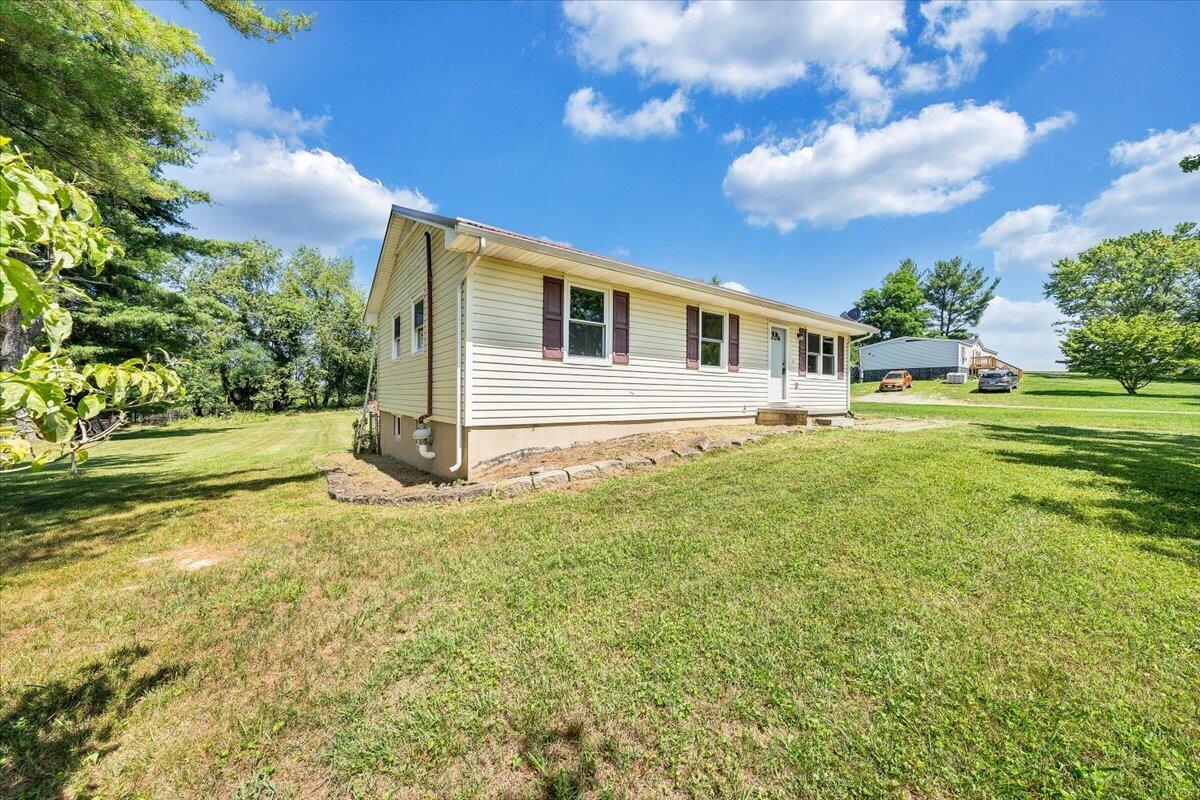 777 Switchback Road Christiansburg, VA 24073 - Photo 22 of 27 29-MIB08721