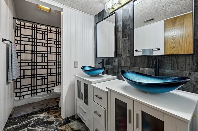 $965,000 | 1612 Lakecrest Circle, Granbury, TX 76048