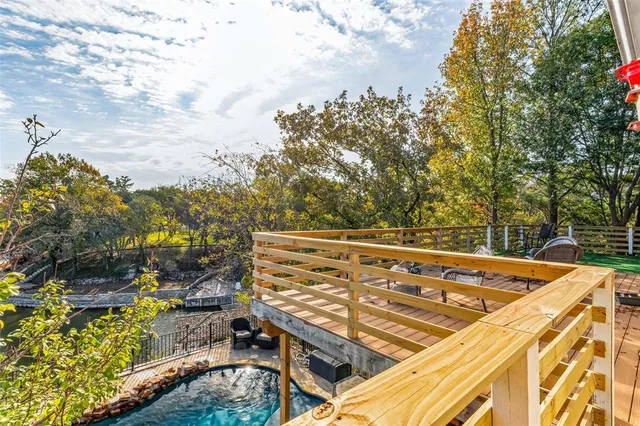 $965,000 | 1612 Lakecrest Circle, Granbury, TX 76048