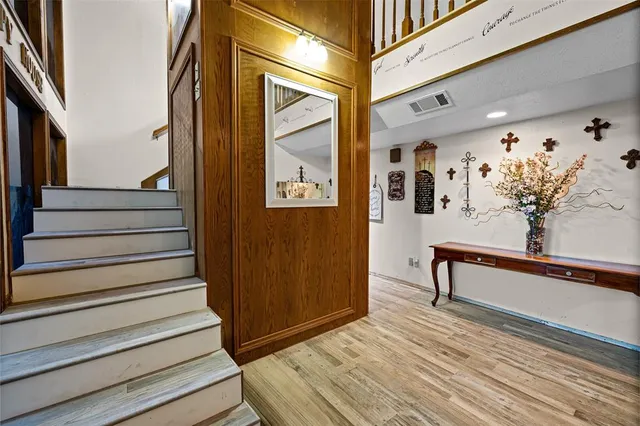 $965,000 | 1612 Lakecrest Circle, Granbury, TX 76048