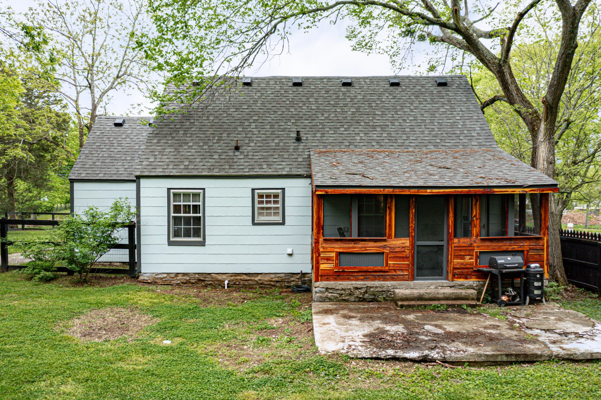 1156 Pierce Road Madison, TN 37115 - Photo 22 of 30 a front view of a house with garden