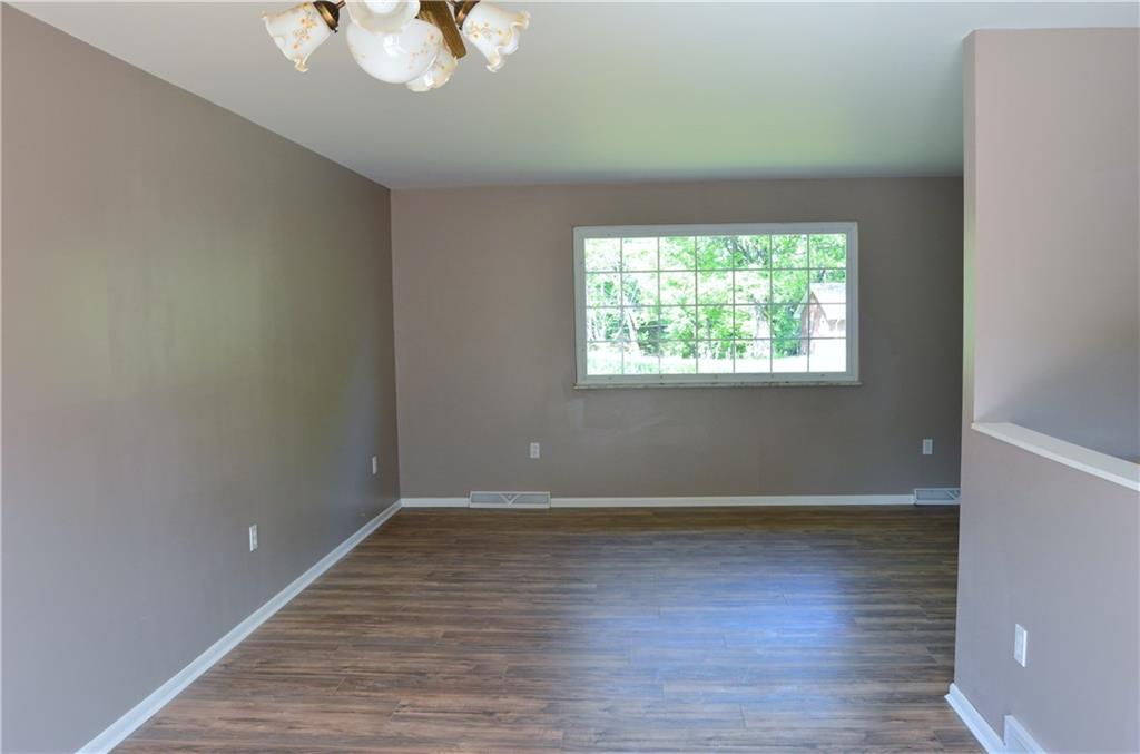 588 Engle Road Ohioville, PA 15052 - Photo 3 of 16