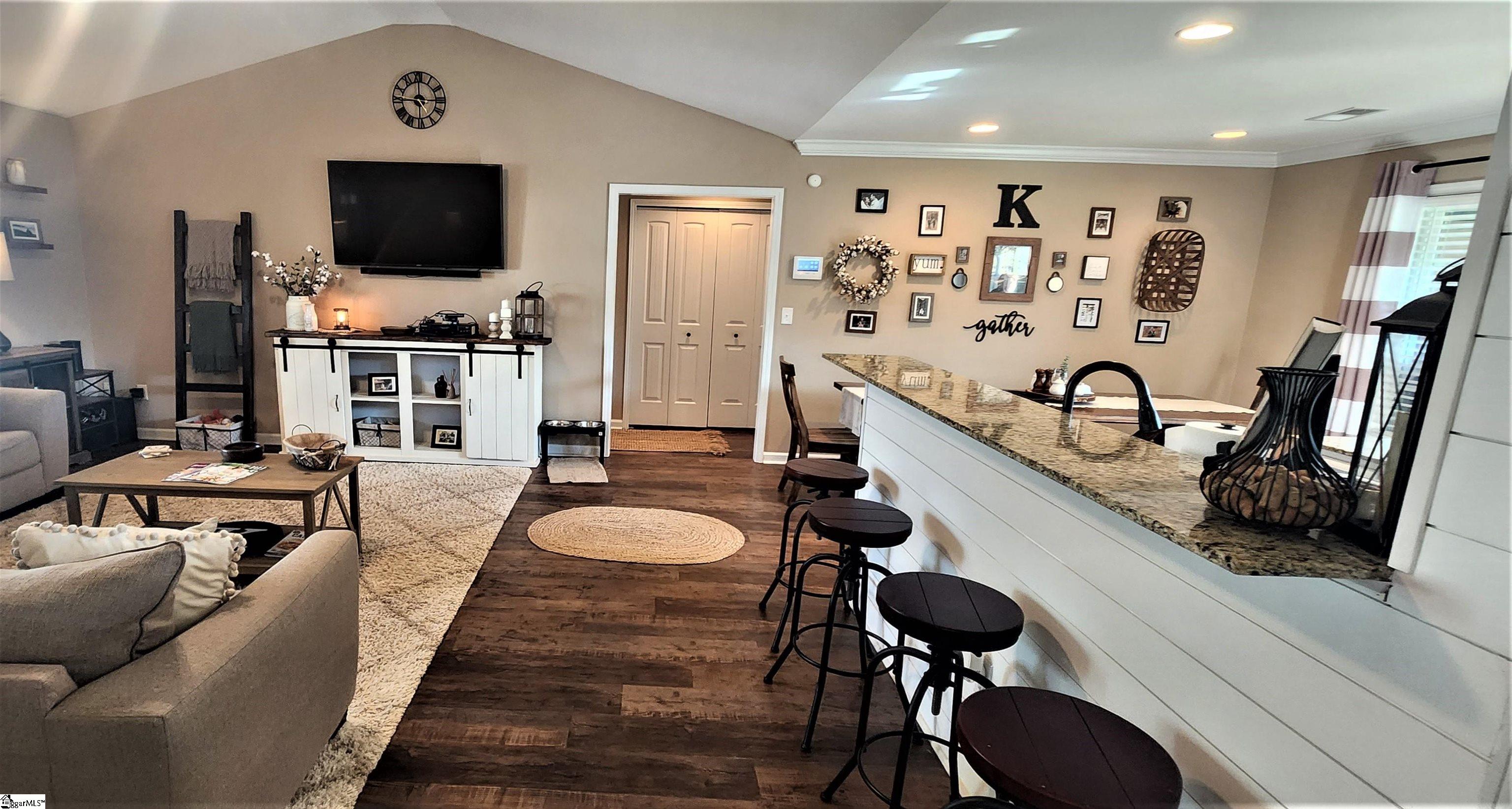 211 Press Way Pendleton, SC 29670 - Photo 8 of 36