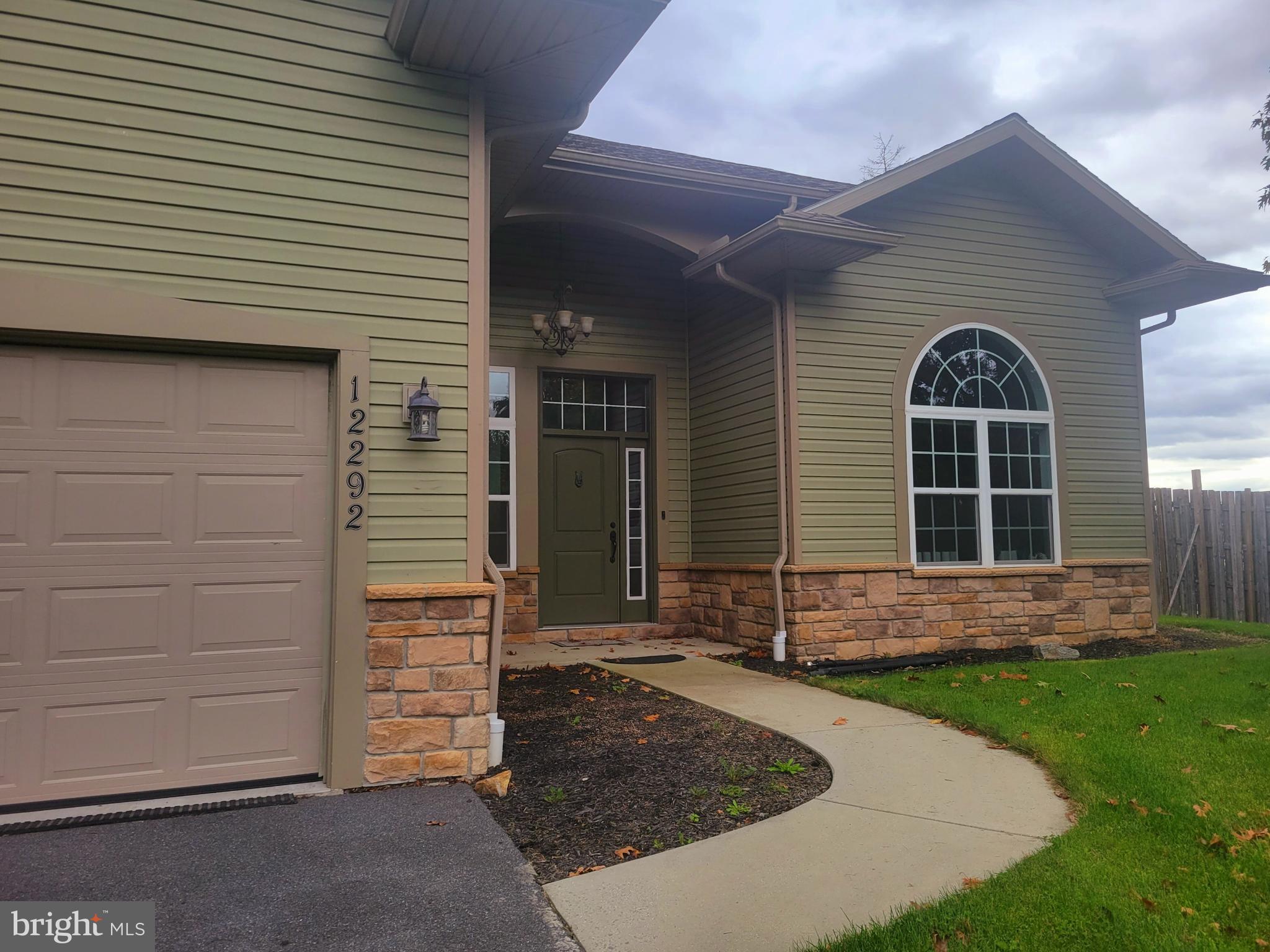 12292 Pen Mar Road, Unit 2 Waynesboro, PA 17268 - Photo 3 of 28 Front walkway