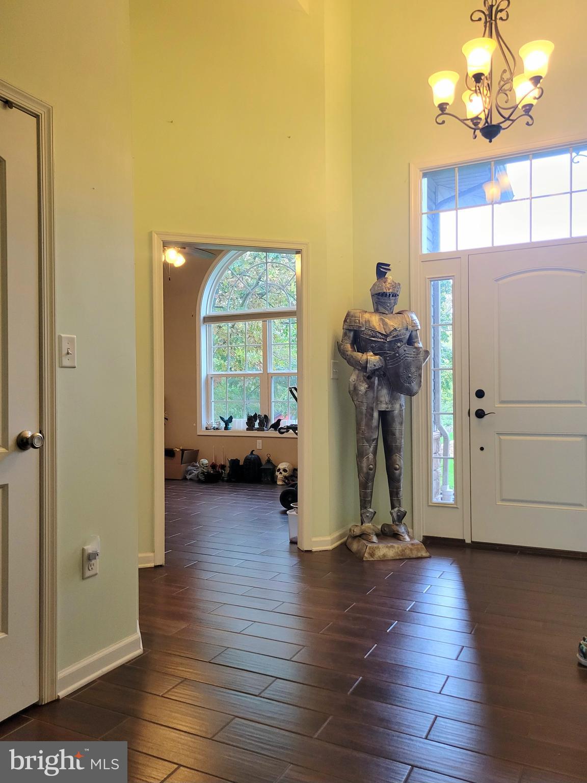 12292 Pen Mar Road, Unit 2 Waynesboro, PA 17268 - Photo 7 of 28 Front entry looking into dining area