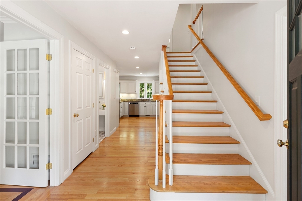 25 Richard Road Lexington, MA 02421 - Photo 4 of 32 Gallery Image 4