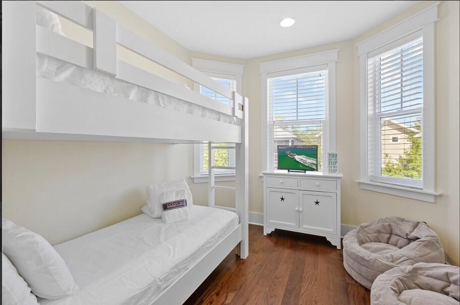 636 Flatwoods Forest Loop Santa Rosa Beach, FL 32459 - Photo 20 of 36 a bedroom with a bed and a window