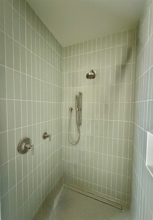 3007 Perry Lane Austin, TX 78731 - Photo 16 of 24 a bathroom with a shower