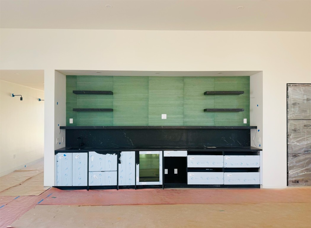 3007 Perry Lane Austin, TX 78731 - Photo 18 of 24 a view of entrance