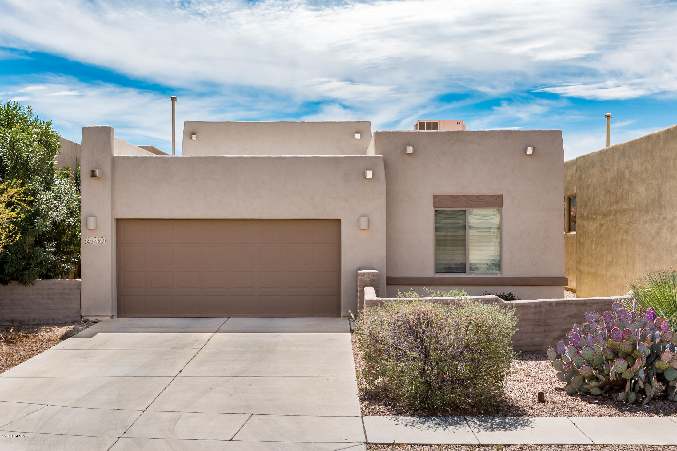 220 East Spring Sky Street Tucson, AZ 85737 - Photo 3 of 31