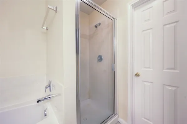 $1,700 | 11905 Algonquin Drive, Unit 20, Houston, TX 77089