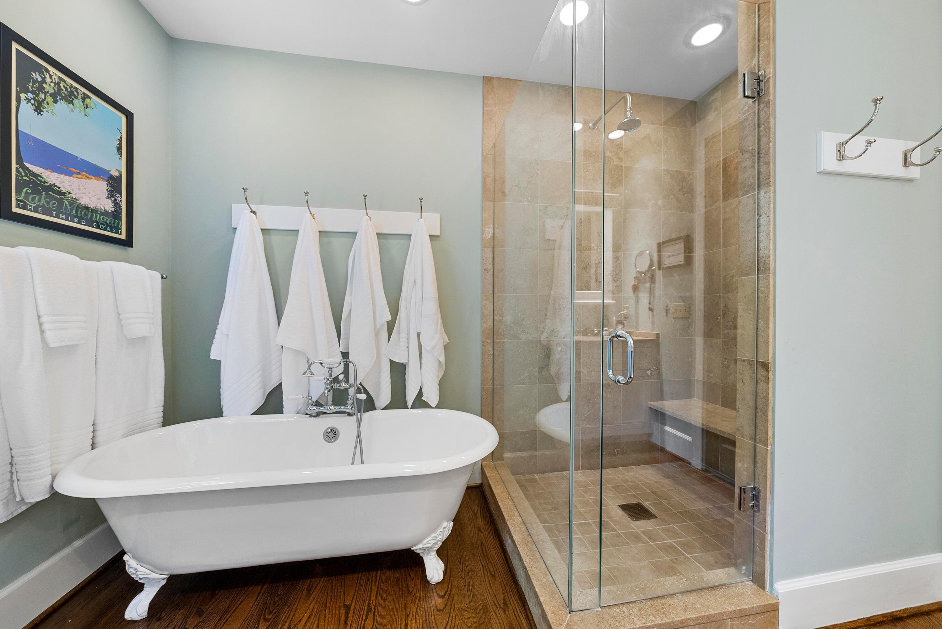 5260 Olentangy River Road Delaware, OH 43015 - Photo 29 of 54 Relax in your Clawfoot Tub!