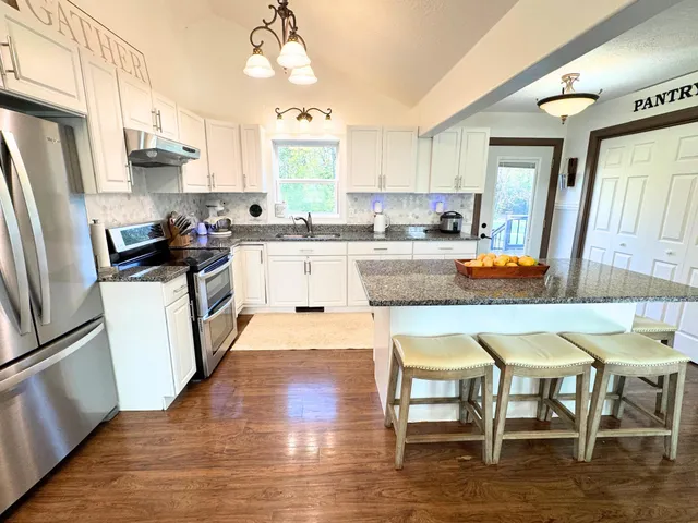 $425,000 | 21522 380th Street Southeast, Erskine, MN 56535