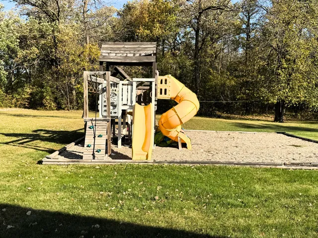 $425,000 | 21522 380th Street Southeast, Erskine, MN 56535