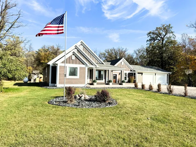 $425,000 | 21522 380th Street Southeast, Erskine, MN 56535