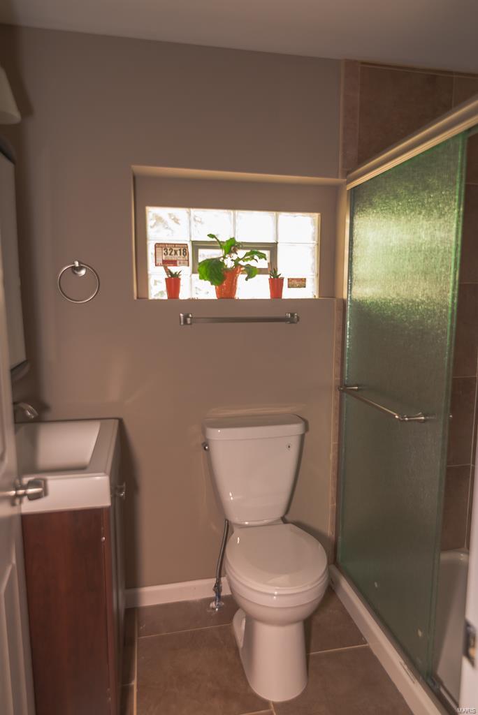 5135 Rockingham Drive St. Louis, MO 63121 - Photo 12 of 16 Gallery Image 12