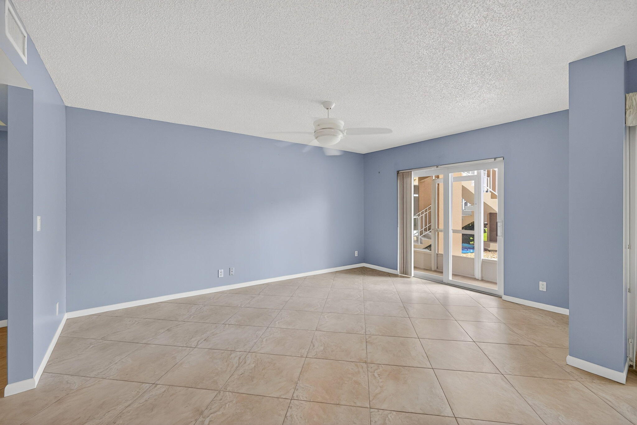 1100 Surf Road, Unit 109 Singer Island, FL 33404 - Photo 26 of 78 Dining Area