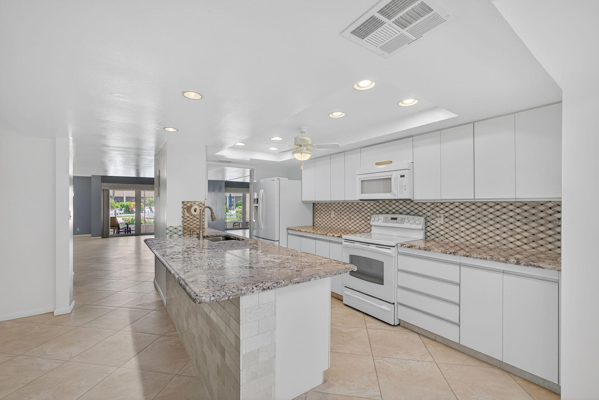 1100 Surf Road, Unit 109 Singer Island, FL 33404 - Photo 37 of 78 Kitchen