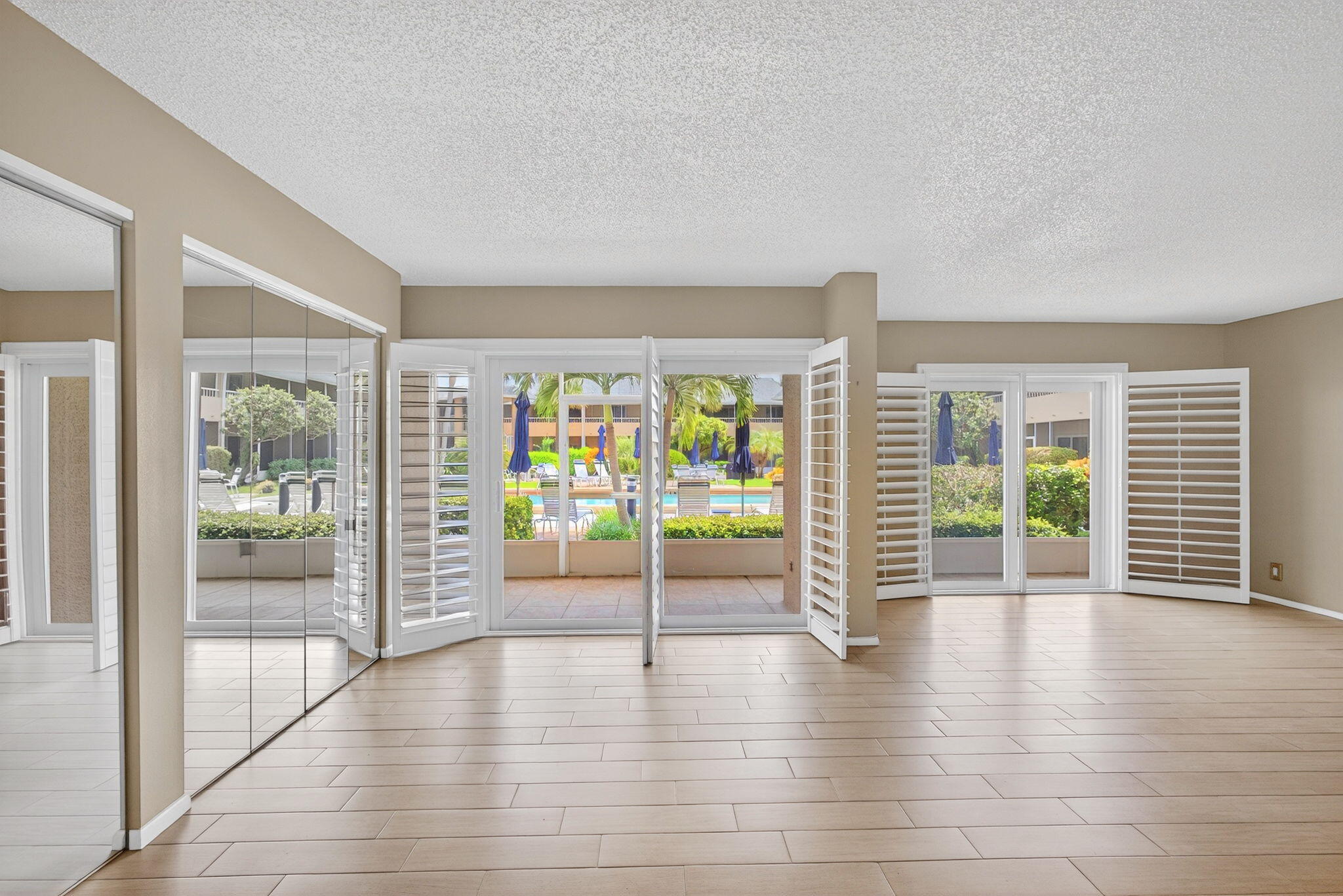 1100 Surf Road, Unit 109 Singer Island, FL 33404 - Photo 48 of 78 Master bedroom