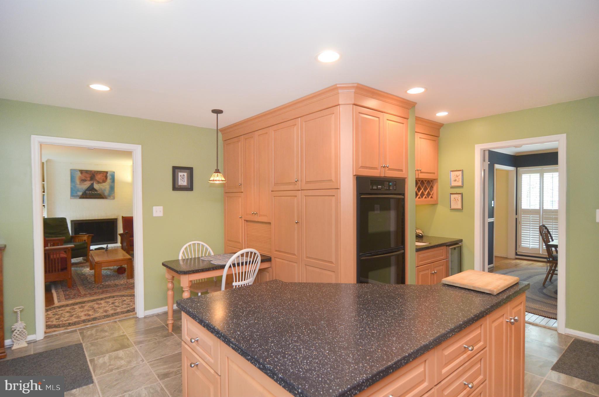 3310 Miller Heights Road Oakton, VA 22124 - Photo 11 of 23 Kitchen