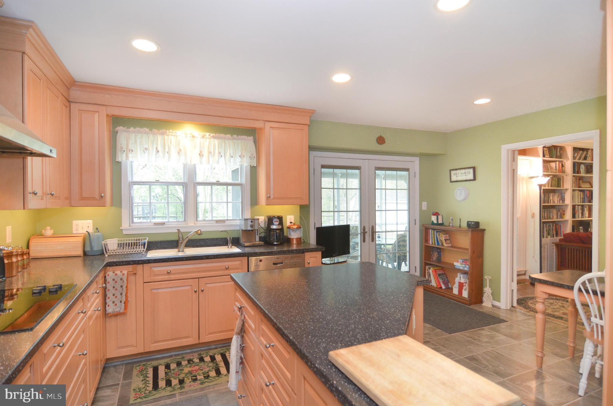 3310 Miller Heights Road Oakton, VA 22124 - Photo 12 of 23 Kitchen