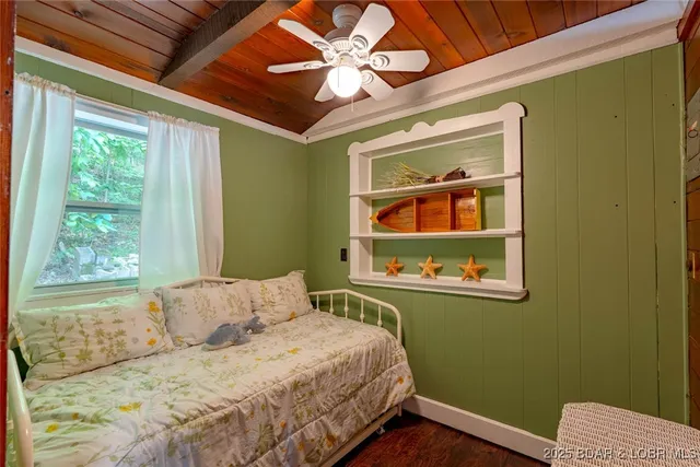 $299,900 | 2131 Brown Bend Road, Edwards, MO 65326