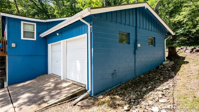 $299,900 | 2131 Brown Bend Road, Edwards, MO 65326