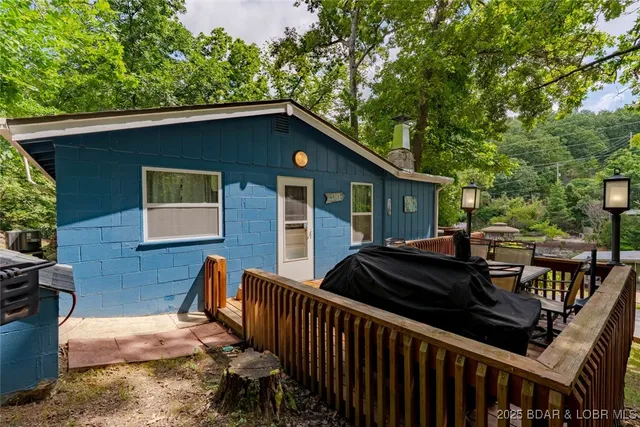 $299,900 | 2131 Brown Bend Road, Edwards, MO 65326