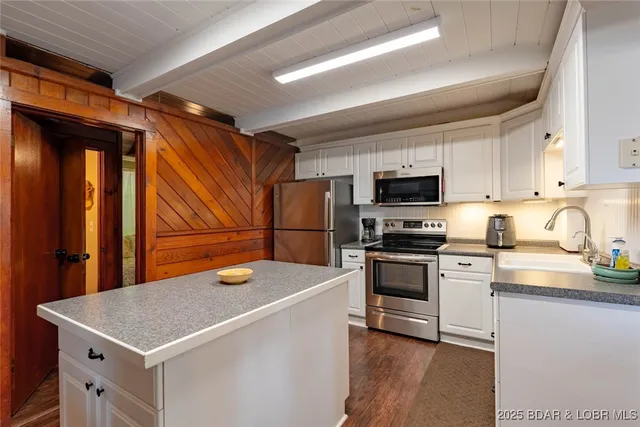 $299,900 | 2131 Brown Bend Road, Edwards, MO 65326