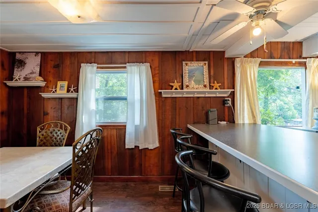 $299,900 | 2131 Brown Bend Road, Edwards, MO 65326