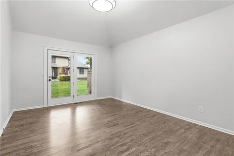 $529,000 | 5204 West 112th Street, Leawood, KS 66211