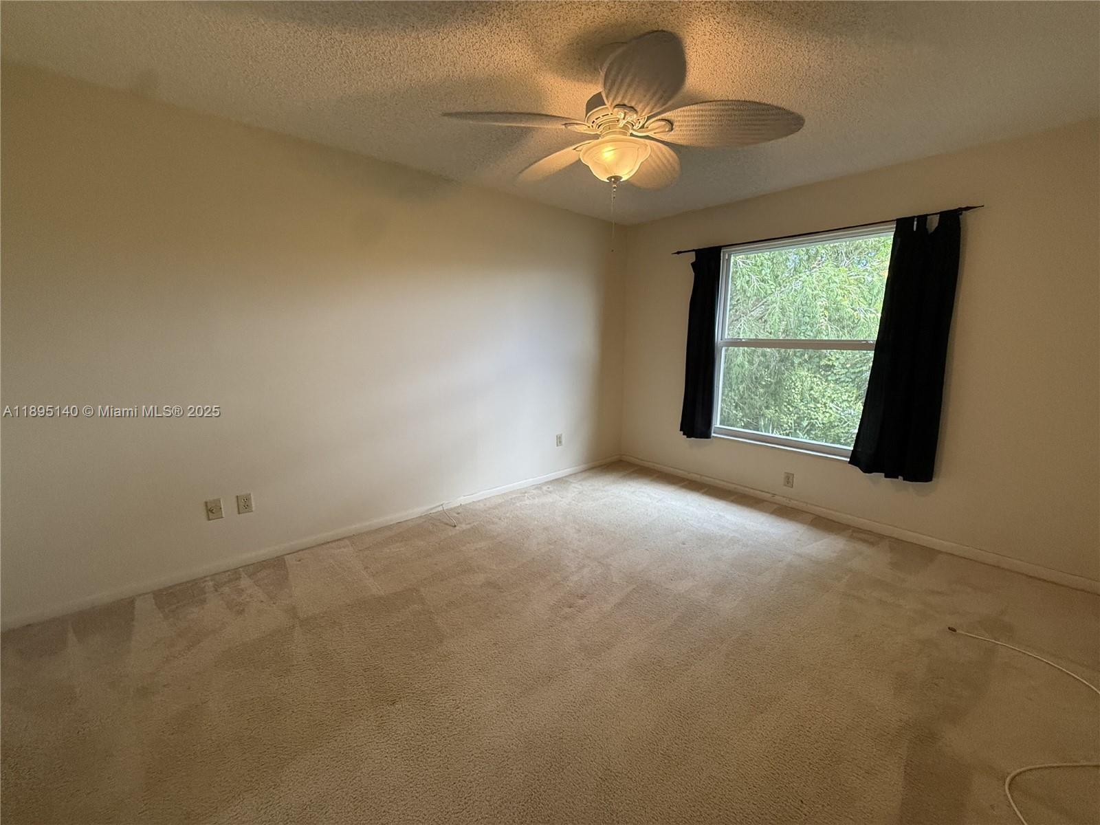 8228 Southeast Croft Circle, Unit J8 Hobe Sound, FL 33455 - Photo 12 of 17