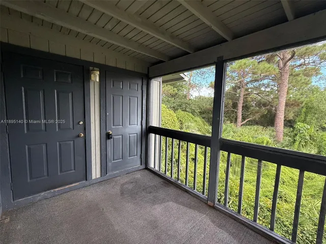 $2,000 | 8228 Southeast Croft Circle, Unit J8, Hobe Sound, FL 33455