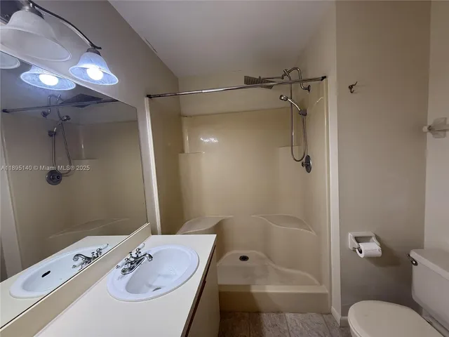 $2,000 | 8228 Southeast Croft Circle, Unit J8, Hobe Sound, FL 33455