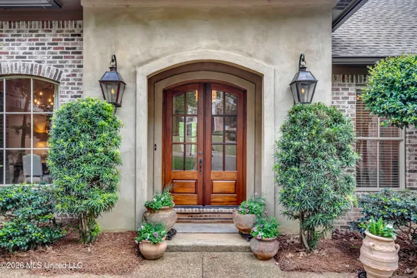 $610,000 | 241 Sycamore Lane, Madison, MS 39110