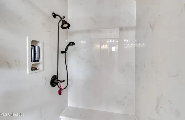 $610,000 | 241 Sycamore Lane, Madison, MS 39110