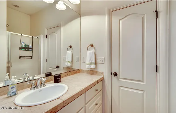 $610,000 | 241 Sycamore Lane, Madison, MS 39110