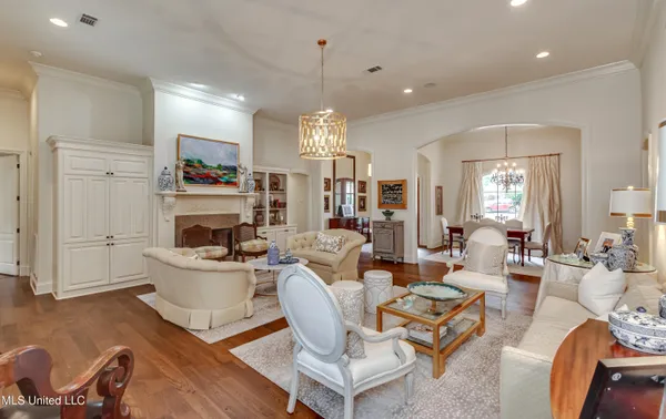 $610,000 | 241 Sycamore Lane, Madison, MS 39110