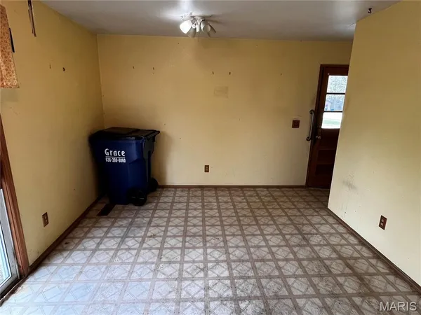 $99,900 | 319 Richmond Drive, Warrenton, MO 63383