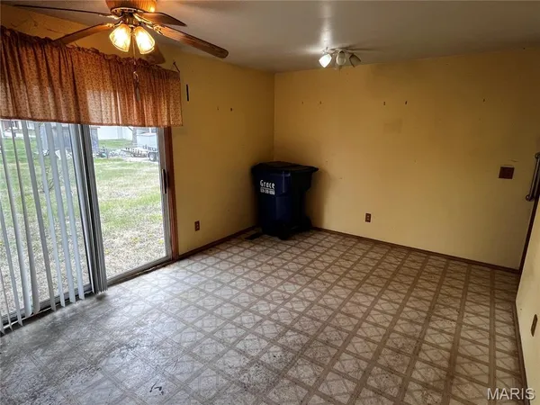 $99,900 | 319 Richmond Drive, Warrenton, MO 63383