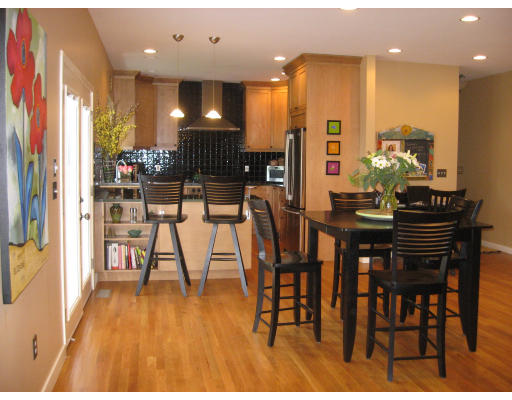 46 Liberty Road Bedford, MA 01730 - Photo 2 of 20 Gallery Image 2