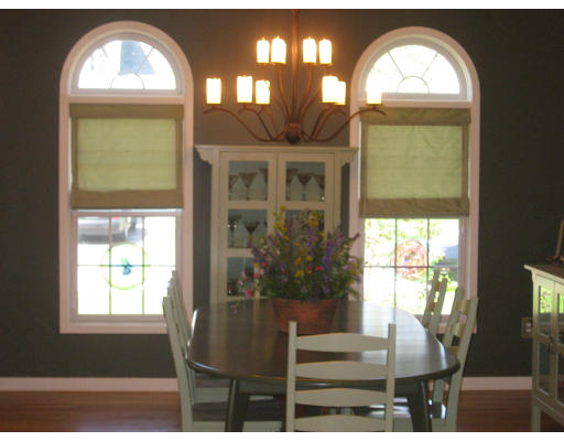 46 Liberty Road Bedford, MA 01730 - Photo 7 of 20 Gallery Image 7